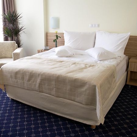 Marshal Hotel 부쿠레슈티 객실 사진