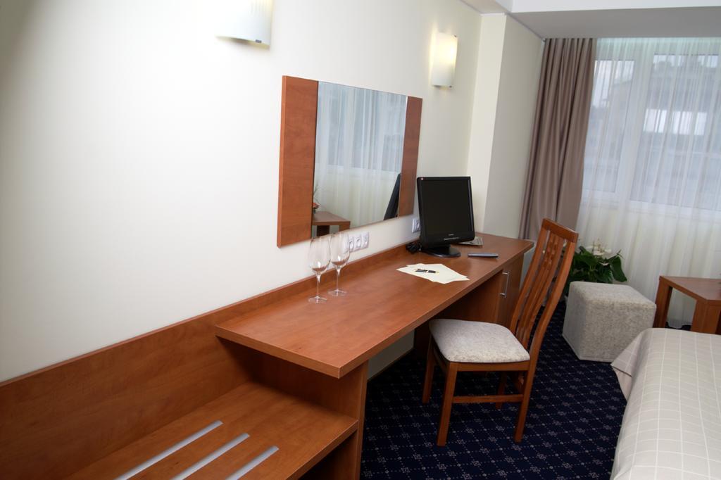 Marshal Hotel 부쿠레슈티 객실 사진