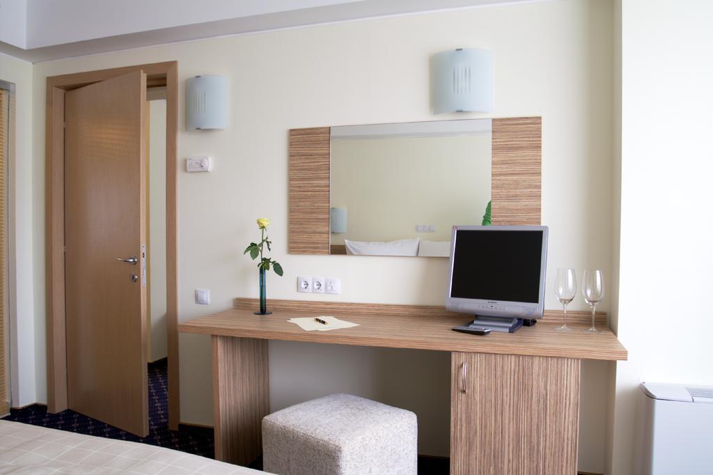 Marshal Hotel 부쿠레슈티 객실 사진