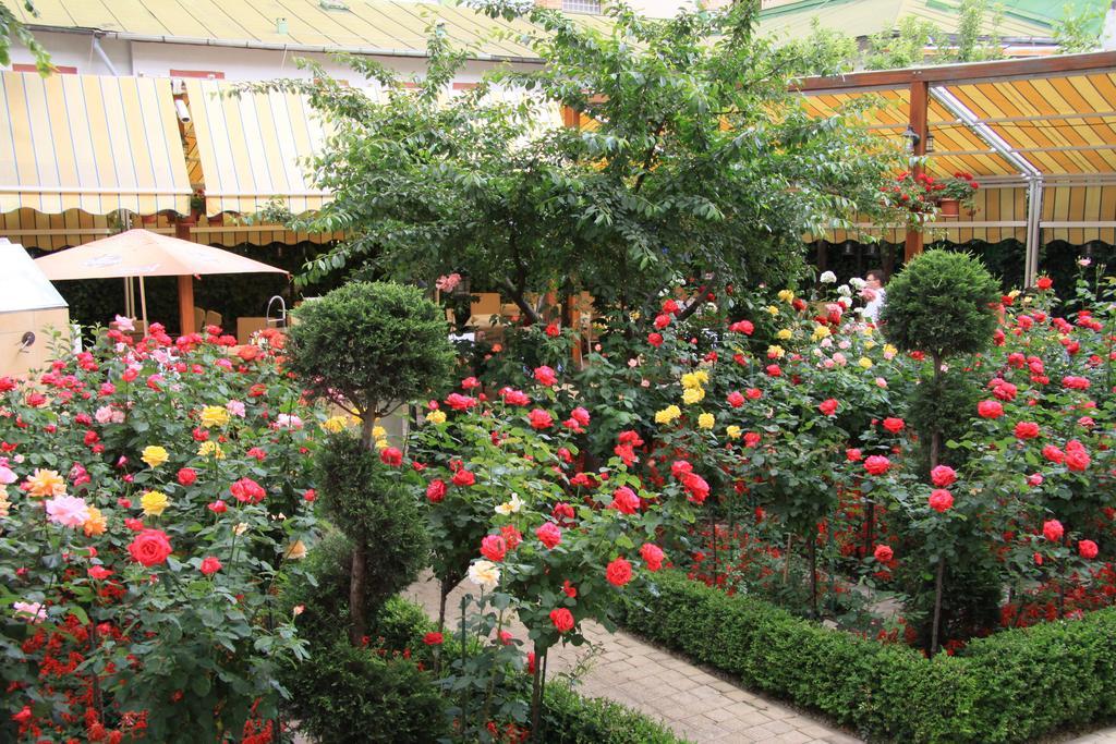 Marshal Hotel 부쿠레슈티 외부 사진